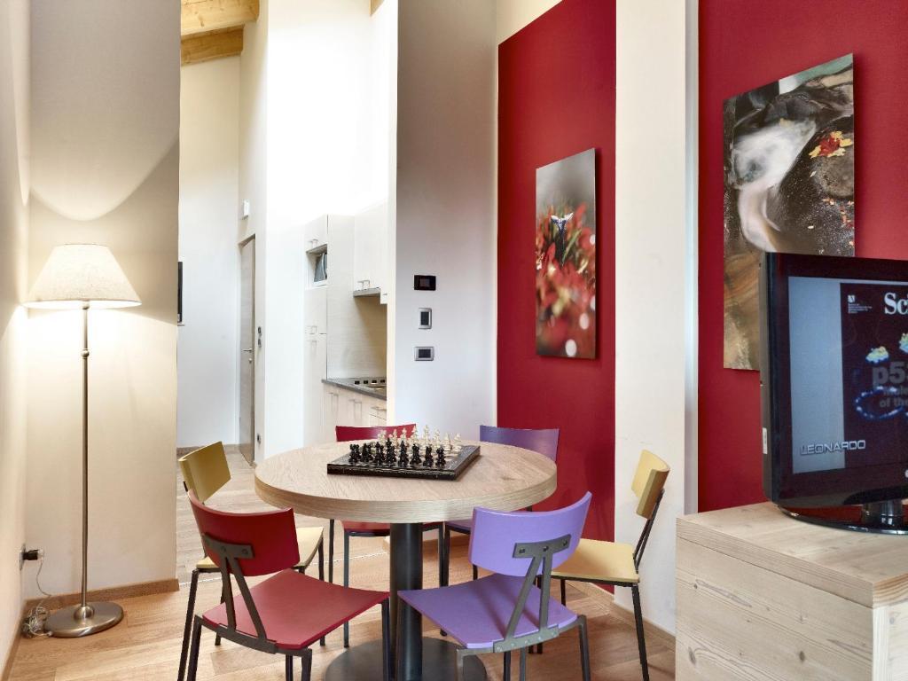 Color Home Suite Apartments Predazzo Pokoj fotografie