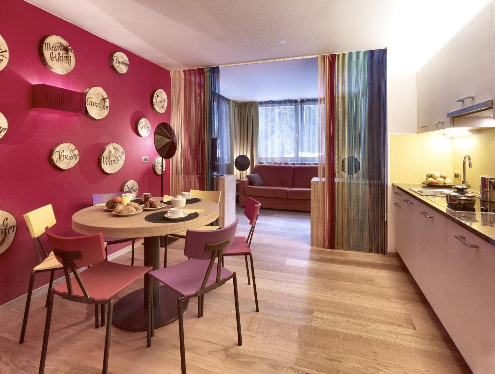 Color Home Suite Apartments Predazzo Exteriér fotografie